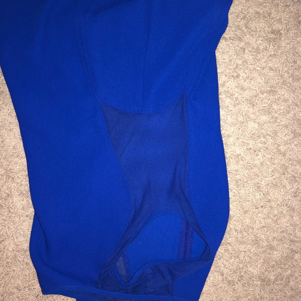 Dress - Picture 5 of 5